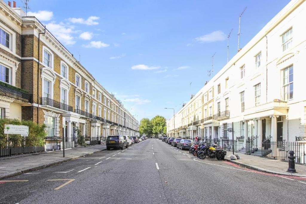 Fancy Basement Flat A London Exterior photo